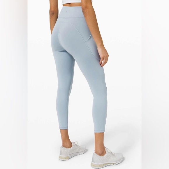 lululemon Invigorate High-Rise Tight 25", Chambray, Size 4 - Picture 3 of 7